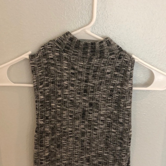 Gray bodycon high neck top - Picture 3 of 3